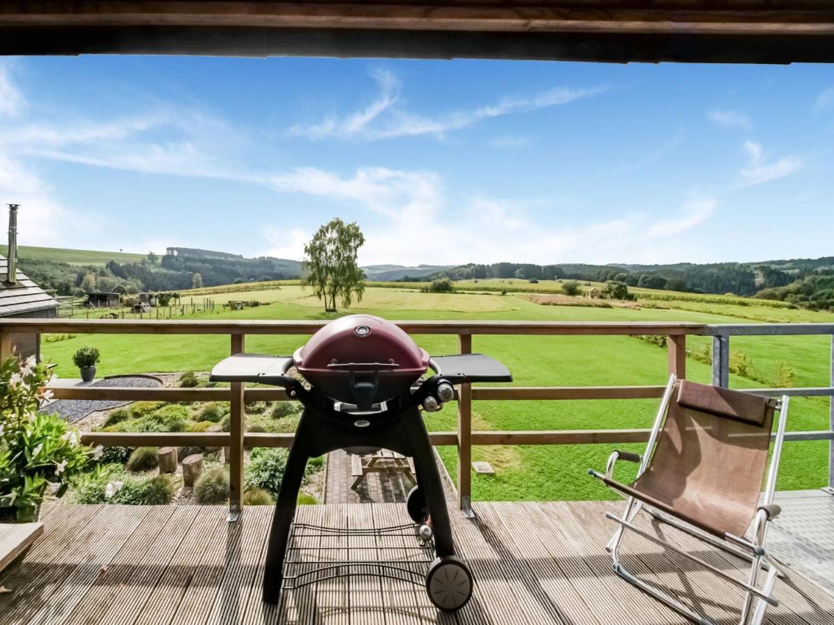 Comfortable And Spacious Apartment With Cosy Terrace And Fabulous View Mont  Bagian luar foto